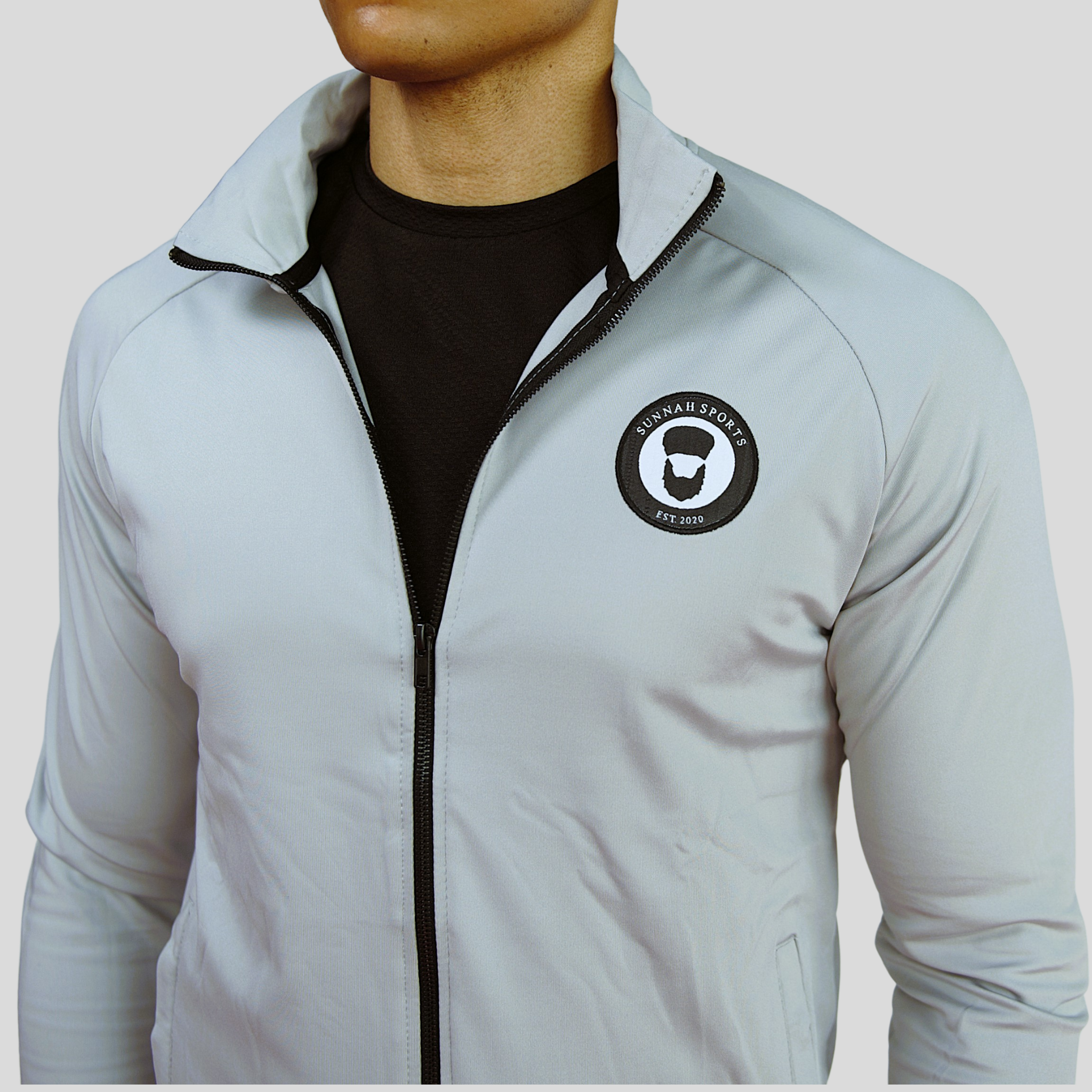 Trainingsanzug – leicht & funktional  (Hellgrau)