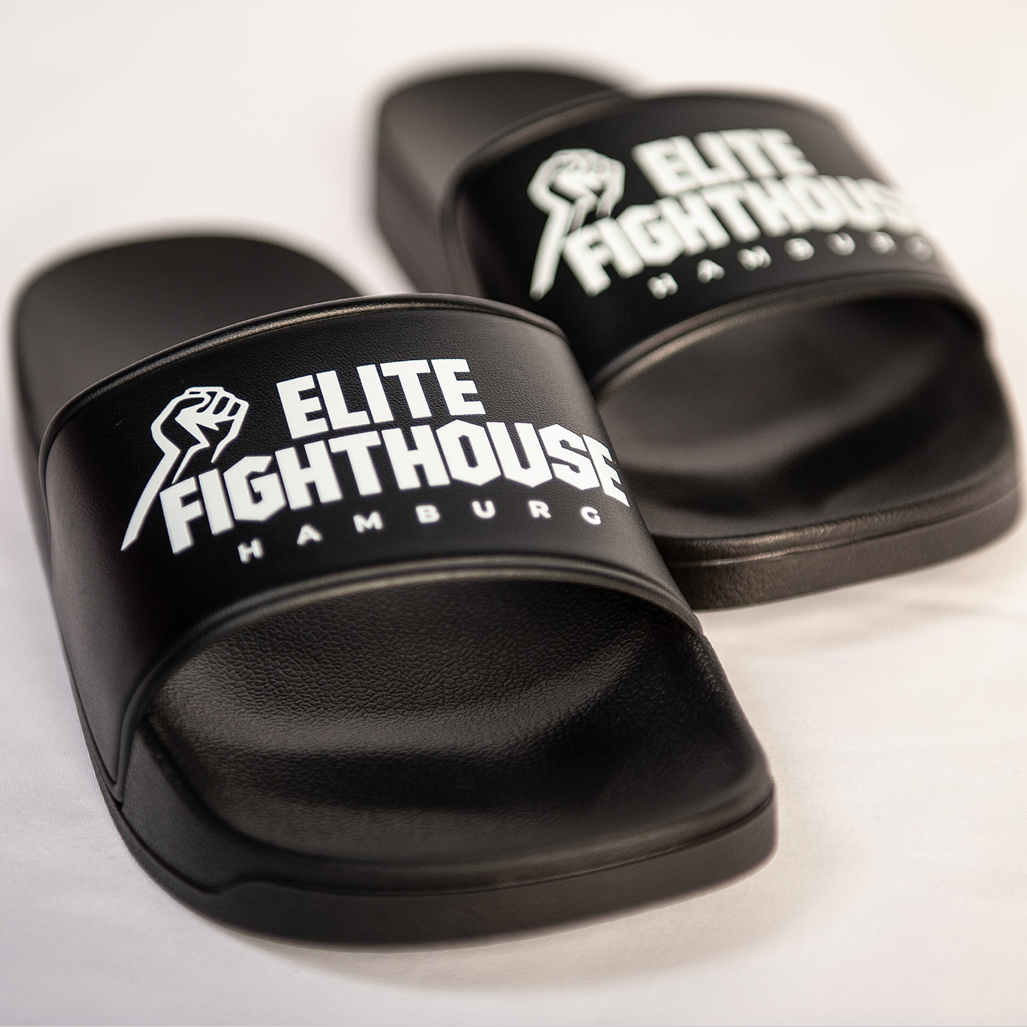 Sunnah Sports x Elite Fighthouse - Badelatschen / Badeschuhe